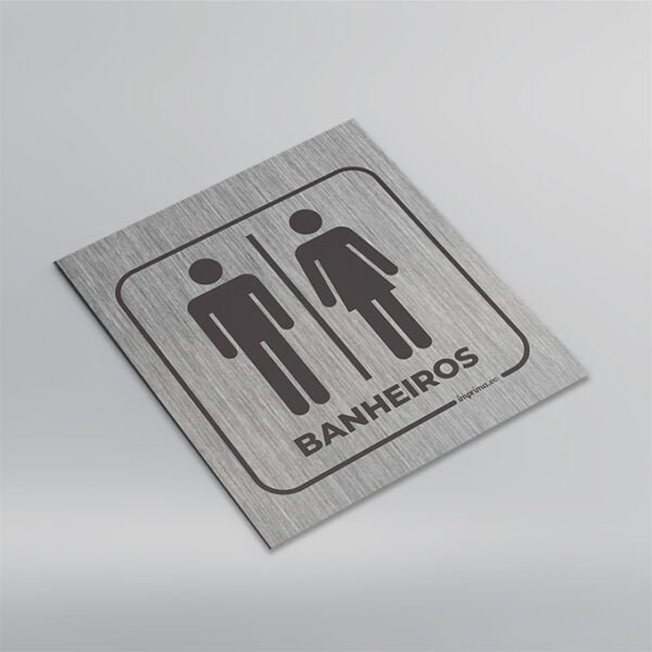 Modelo de placa banheiros para porta de banheiro unisex, em formato quadrado, colorido, vendido pela Imprima.vc