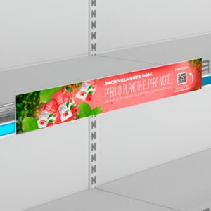 Imagem que ilustra uma faixa de gondola (régua de gondola), em formato retangular, fabricada pela Imprima.vc e aplicada no PDV.
